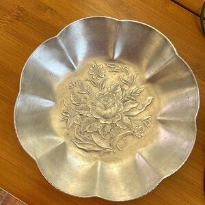Everlast Forged Aluminum 11” round Rose Bowl